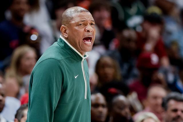 史密斯：文班亚马已跻身NBA前三，雷霆若无伤或可击败马刺